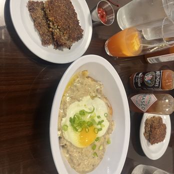 Pike Street - Biscuits and Gravy with egg and side of goetta - Diners Near Me - Covington, Kentucky Pike Street - Biscuits and Gravy with egg and side of goetta - Diners Near Me - Covington, Kentucky