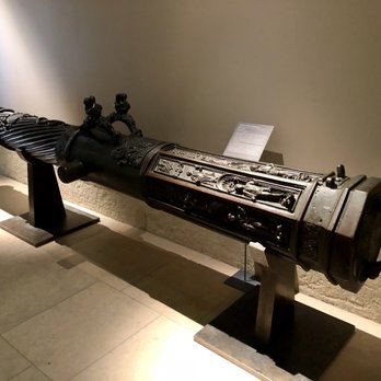 Musée de l'Armée - Long French Cannon - Musée de l'Armée - Museums Near Me - Paris, 75
