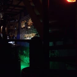 Bardak Pub & Cafe - Lavabo yukarda :)