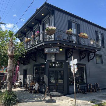 St Noir Cafe - Outside Views - Coffee & Tea Near Me - New Orleans, Louisiana St Noir Cafe - Outside Views - Coffee & Tea Near Me - New Orleans, Louisiana