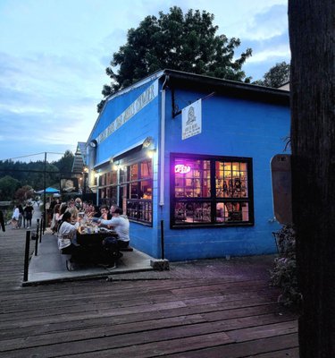 Smitty's Oyster House by null