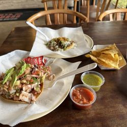 Taqueria Los Compadres - Seafood mexta and carne asada taco.