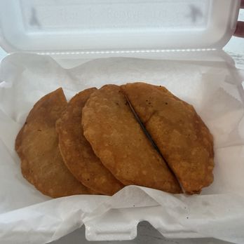 501 Belizean Cuisine - Panades - Caribbean Near Me - Evanston, Illinois 501 Belizean Cuisine - Panades - Caribbean Near Me - Evanston, Illinois