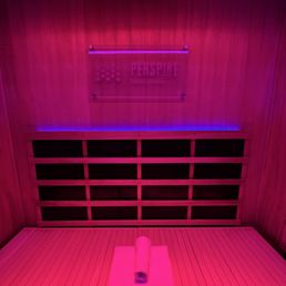 I loveeeee Perspire! I come here once a week and it's such a great detox. The facility is always super clean and staff is always attentive.