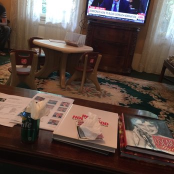 Regan Law PLC - Relaxing area to wait - Criminal Defense Law Near Me - Gretna, Louisiana Regan Law PLC - Relaxing area to wait - Criminal Defense Law Near Me - Gretna, Louisiana