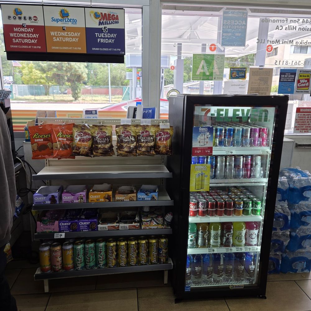 7-Eleven - Inside the store - Convenience Stores Near Me - Mission Hills, California 7-Eleven - Inside the store - Convenience Stores Near Me - Mission Hills, California