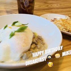 Benedict's - Biscuits & Gravy w/ side of Hash Browns
