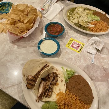 Chuy's - Chicken fajita tacos And ground beef Enchiladas Side of guacamole with the chips - Tex-Mex Near Me - Cedar Park, Texas Chuy's - Chicken fajita tacos And ground beef Enchiladas Side of guacamole with the chips - Tex-Mex Near Me - Cedar Park, Texas
