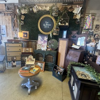The Lazy Daisy Gift Store - Furniture Stores Near Me - Henrico, Virginia The Lazy Daisy Gift Store - Furniture Stores Near Me - Henrico, Virginia