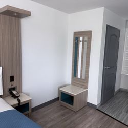 Pico Rivera Inn & Suites