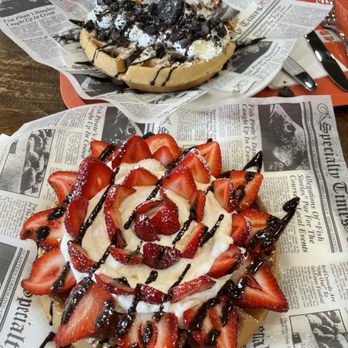 Waffle N Sip - Oreo and Cream Waffle and a strawberry waffle - Waffles Near Me - Queens, New York Waffle N Sip - Oreo and Cream Waffle and a strawberry waffle - Waffles Near Me - Queens, New York