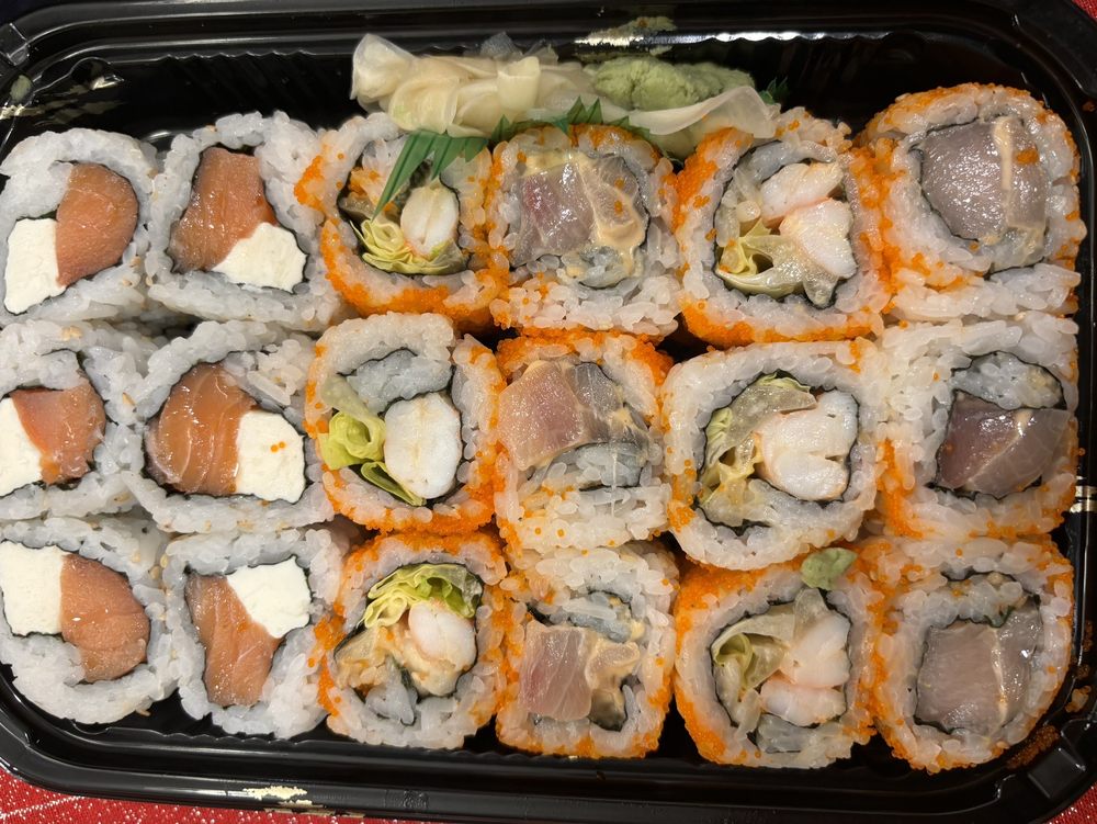 Food from Yummy Sushi