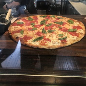 Table 87 - Gowanus - Pizza Near Me - Brooklyn, New York