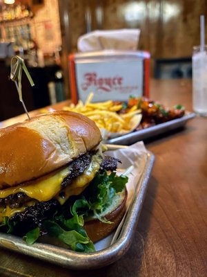 Royce Burger Bar by null