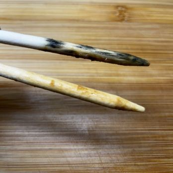 Dipped by Dee - Mold on the apple stick. - Desserts Near Me - Aiea, Hawaii