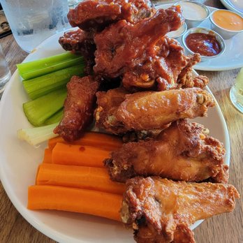 Eureka! - Chicken wings 2lbs - American Near Me - Santa Barbara, California Eureka! - Chicken wings 2lbs - American Near Me - Santa Barbara, California