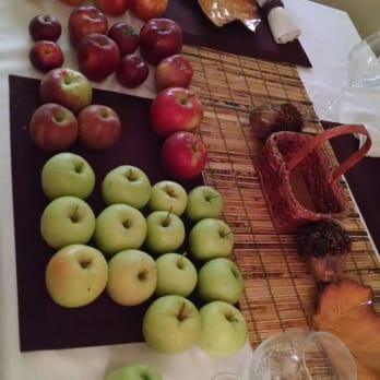 Behling Orchards - So many apples! - Fruits & Veggies Near Me - Mexico, New York