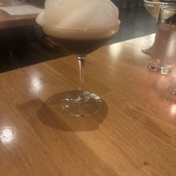 Eleven - Cocktail Bars Near Me - Honolulu, Hawaii