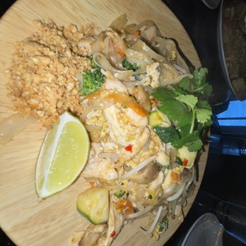 Koh Chang Thai Restaurant - Thai Near Me - Missoula, Montana