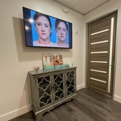 Levesque Plastic Surgery - Lobby