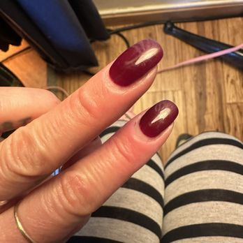 Kure Spa - Circle after 4 days and misshapen gel structure - Nail Salons Near Me - Los Angeles, California Kure Spa - Circle after 4 days and misshapen gel structure - Nail Salons Near Me - Los Angeles, California