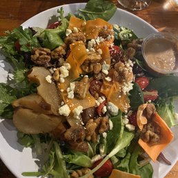 Grilled Pear Salad