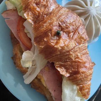 VinaDeli - Ham & Egg Croissant & bbq pork bun - Vietnamese Near Me - Tigard, Oregon VinaDeli - Ham & Egg Croissant & bbq pork bun - Vietnamese Near Me - Tigard, Oregon