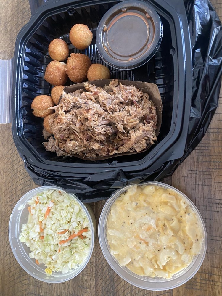 Food from Holt Bros BBQ