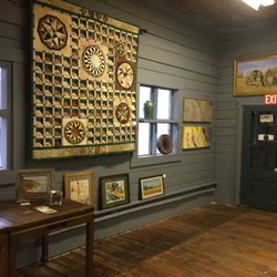 Newcastle Packing Shed Gallery - Even Quilts!