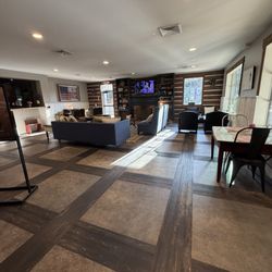Allenberry Resort - The Lounge at The Barn