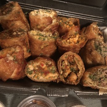 Rock N' Rolls  - Sampler (Carribbean Jerk Chicken, Crab Cake, Buffalo Chicken, Ultimate Philly Cheesesteak,& General Tsos Chicken. I forgot the last type). - Fast Food Near Me - Philadelphia, Pennsylvania