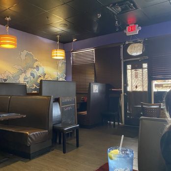 Oishii - Inside - Sushi Bars Near Me - Jacksonville, Florida Oishii - Inside - Sushi Bars Near Me - Jacksonville, Florida