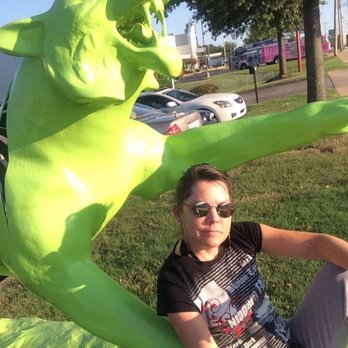 Side Car Cafe - Giant green tiger - American Near Me - Memphis, Tennessee