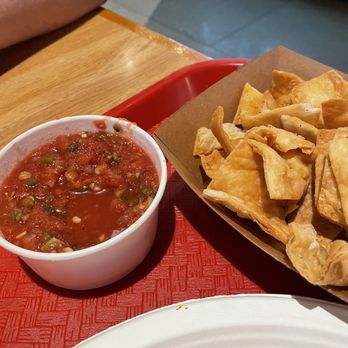 Bomb Taco - Chips & Salsa - Mexican Near Me - Omaha, Nebraska