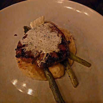 Red Pony - American Near Me - Franklin, Tennessee