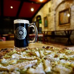Lone Man Mountain Brewing - Wood-fired pizzas