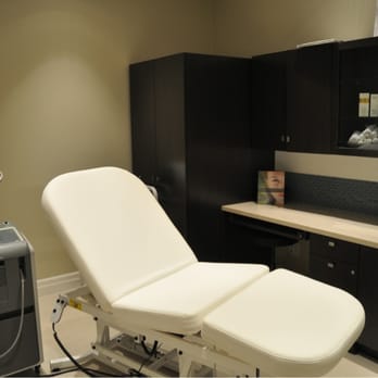 Derma Spa MD - Laser treatment room with state of the art equipment and comfort - Medical Spas Near Me - Pickering, Ontario