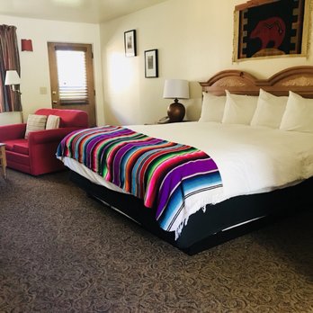 El Pueblo Lodge - Giant king suite... - Hotels Near Me - Taos, New Mexico