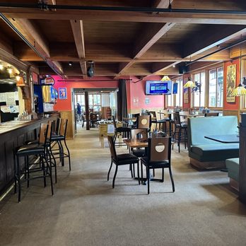 Crazy Elk Pizza - the inside of a restaurant - Pizza Near Me - Telluride, Colorado Crazy Elk Pizza - the inside of a restaurant - Pizza Near Me - Telluride, Colorado