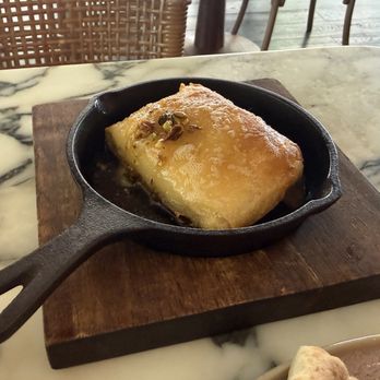 Dear Daphni - Mediterranean Near Me - Philadelphia, Pennsylvania