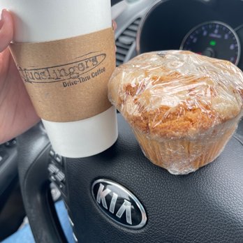 Mudslingers - Sugar Free raspberry white chocolate latte and lemon poppyseed muffin - Coffee & Tea Near Me - Waterford, Michigan