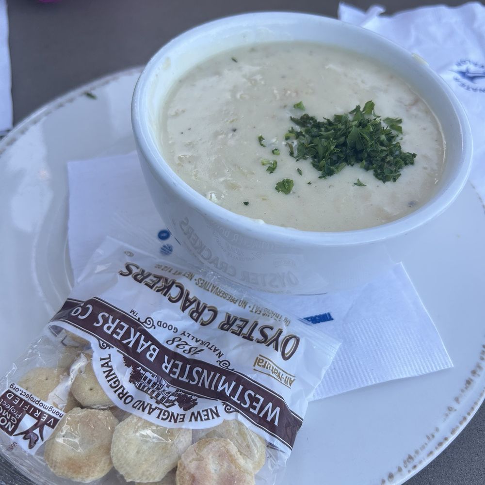 Bluewater Avalon - Clam chowder - Seafood Near Me - Avalon, California