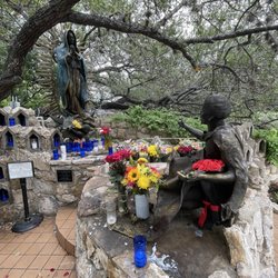 Oblate School of Theology - Virgin Mary statue