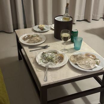 Ventus - Room  Service dinner, menu very  limited - Resorts Near Me - Puerto Morelos, ROO