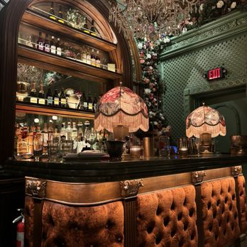 Prima - Wine Bars Near Me - Boston, Massachusetts