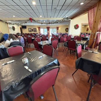 Altona Supper Club - Dining area - Seafood Near Me - New Holstein, Wisconsin