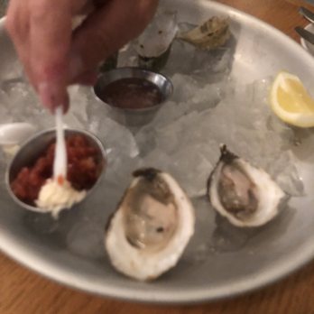 Fishwives - 1/2 doz amazing oysters - Seafood Near Me - Pasadena, California