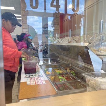Tropical Smoothie Cafe - Smoothie Area | IG @kurlykonnoisseur - Juice Bars & Smoothies Near Me - Charlotte, North Carolina Tropical Smoothie Cafe - Smoothie Area | IG @kurlykonnoisseur - Juice Bars & Smoothies Near Me - Charlotte, North Carolina
