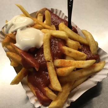 Curry 36 - Curry Sausage Near Me - Berlin, BE