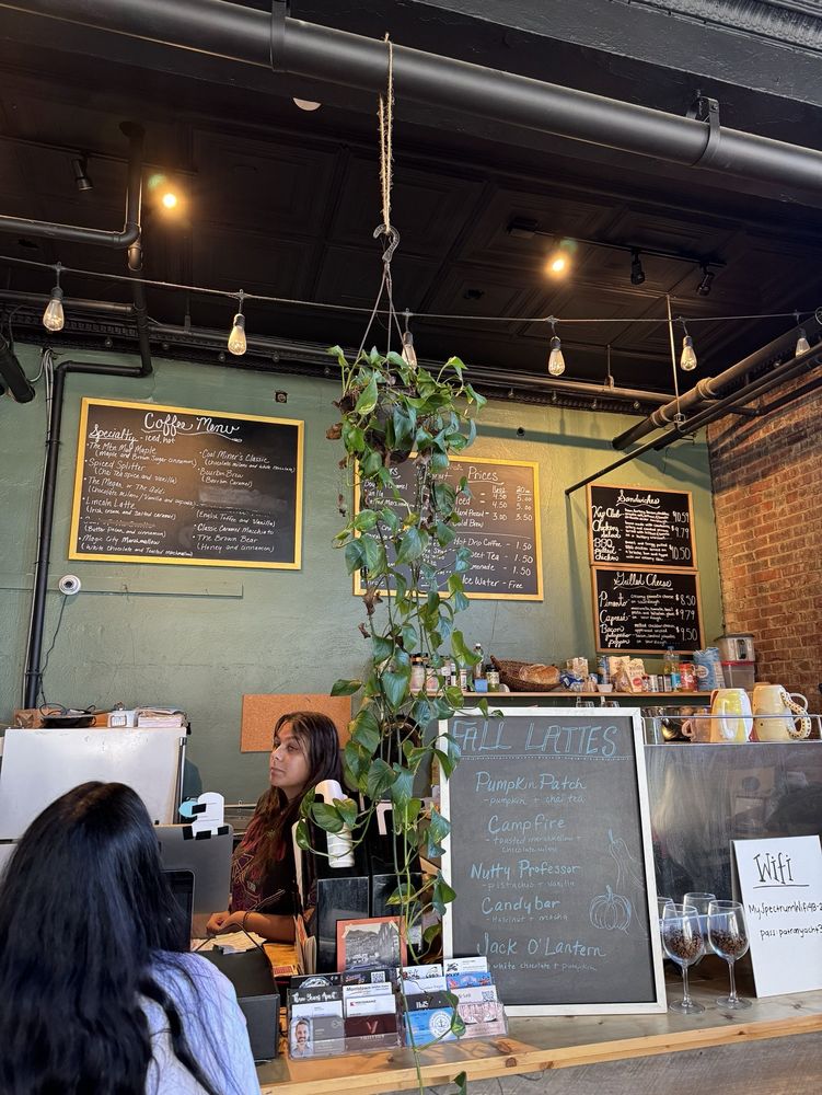 Social spots from Mountain Mugs Craft And Coffee